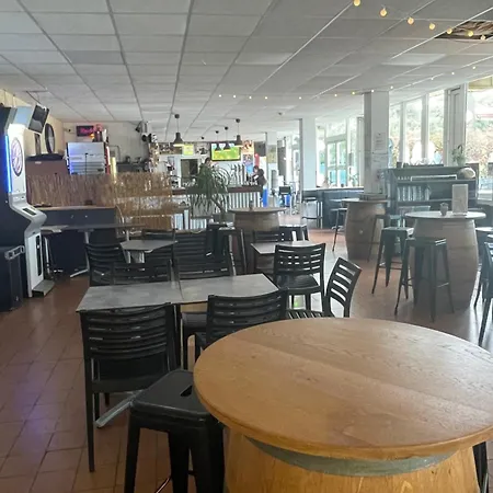 Camping Mobile 3 Chambres Dans Camping 4* *