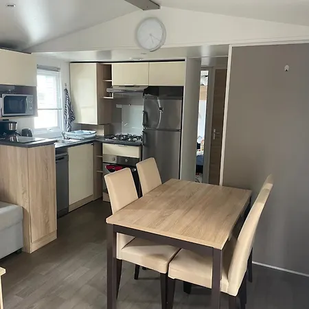 Camping Mobile 3 Chambres Dans Camping 4* Les Mathes